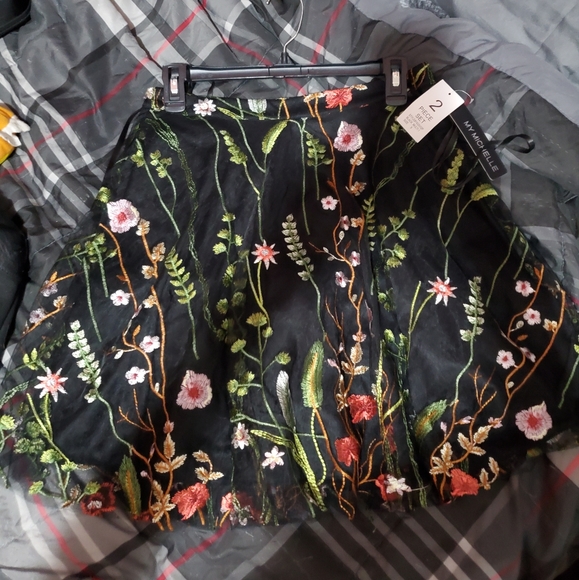 Floral 2 Piece Highrise Skirt Dress - Picture 5 of 6